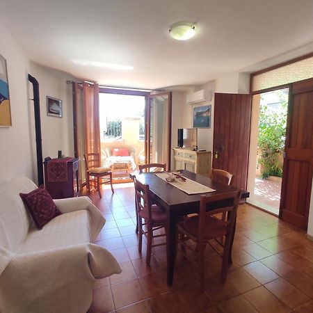 Casa Goletta Soggiorno Per 4 A 2 Minuti Dalla Spiaggia Iunq0334 Cala Gonone Extérieur photo